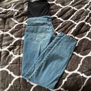 Levi’s Maternity Jeans